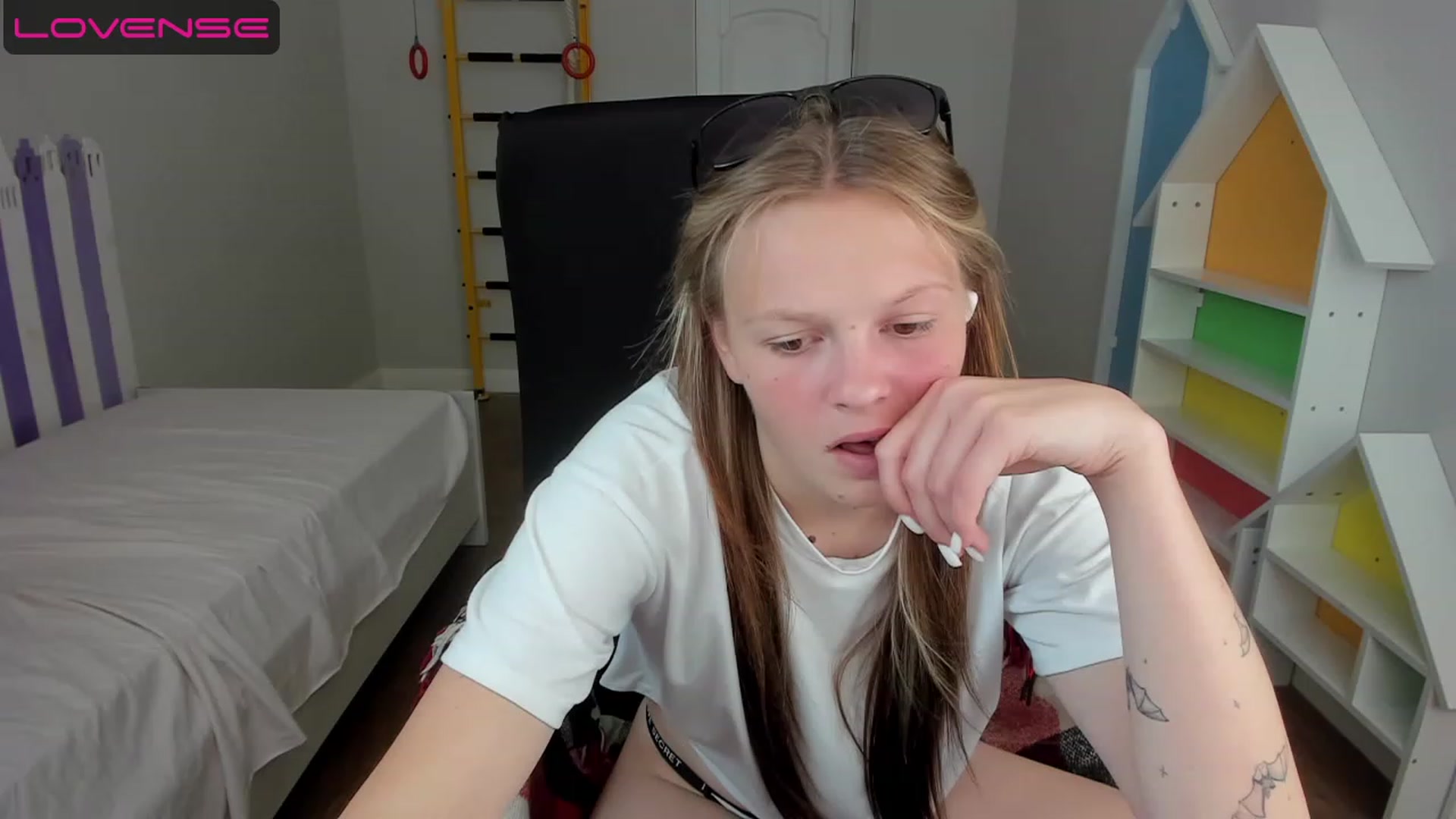 Gallery image thumbnail from Annasteel's myfreecams stream on, 08/16/2023, 09:43 image 17 of 20
