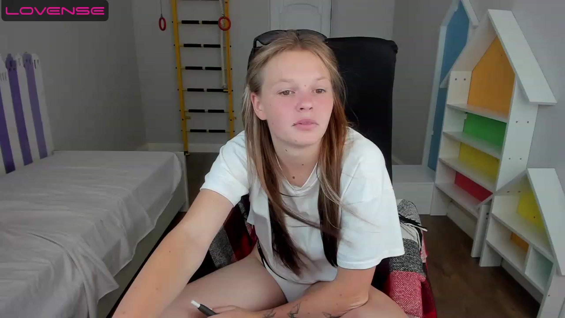 Gallery image thumbnail from Annasteel's myfreecams stream on, 08/16/2023, 09:43 image 13 of 20