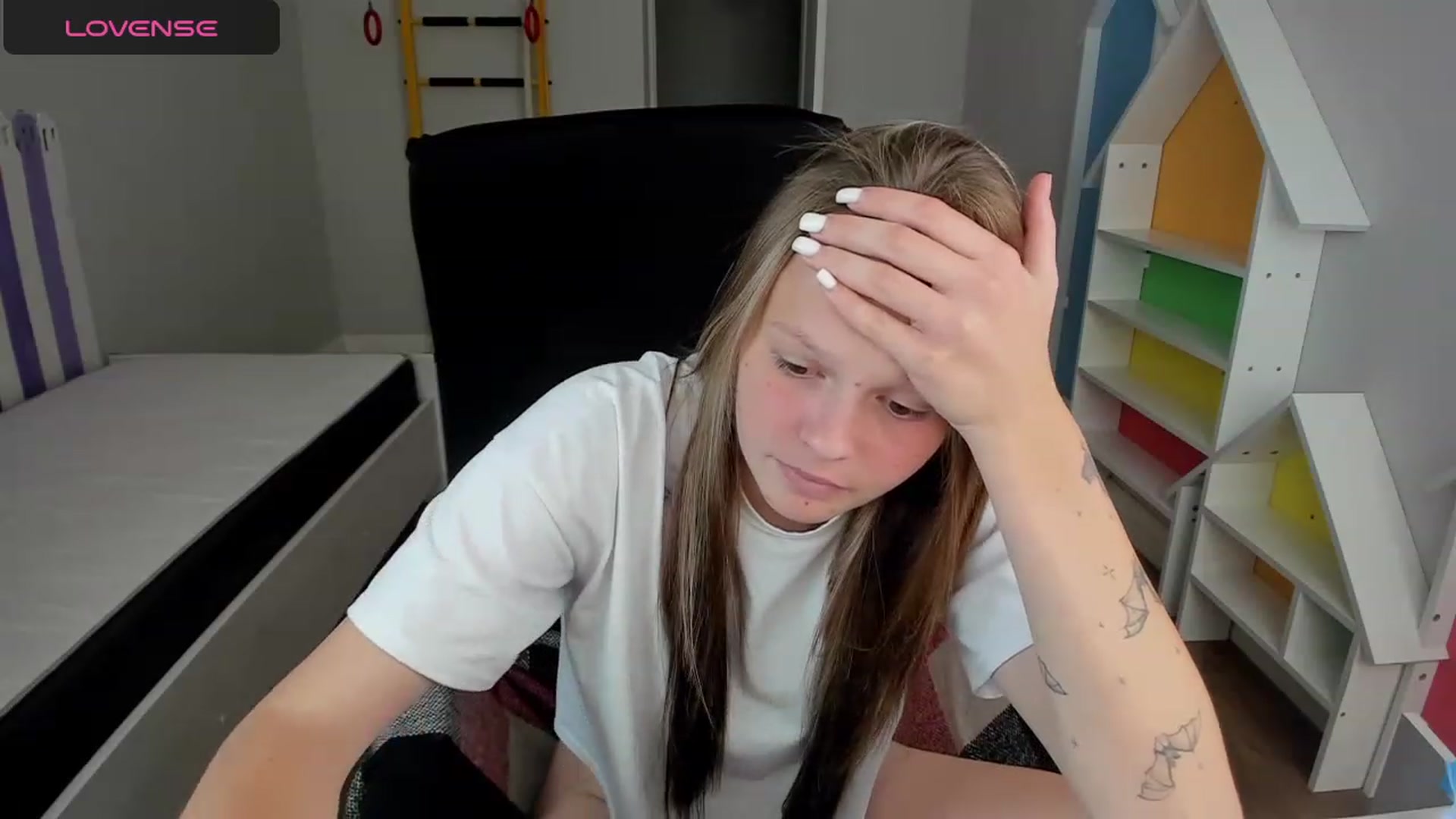 Gallery image thumbnail from Annasteel's myfreecams stream on, 08/28/2023, 10:51 image 15 of 20