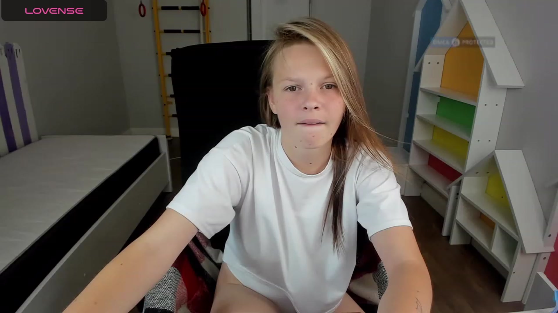 Gallery image thumbnail from Annasteel's myfreecams stream on, 08/28/2023, 11:53 image 17 of 20
