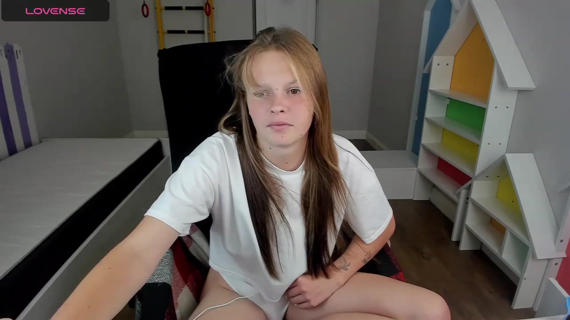 Gallery image thumbnail from Annasteel's myfreecams stream on, 08/28/2023, 11:53 image 9 of 20