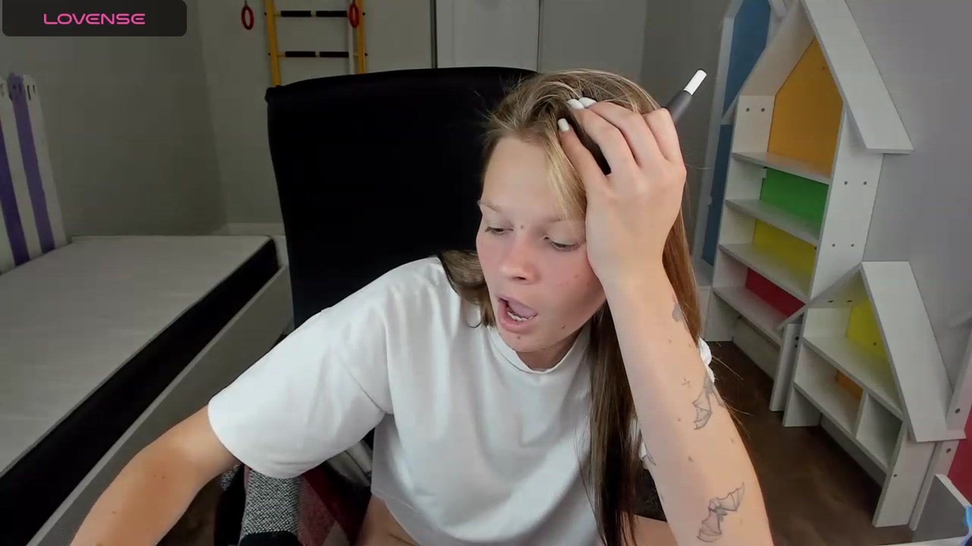 Gallery image thumbnail from Annasteel's myfreecams stream on, 08/28/2023, 11:53 image 6 of 20
