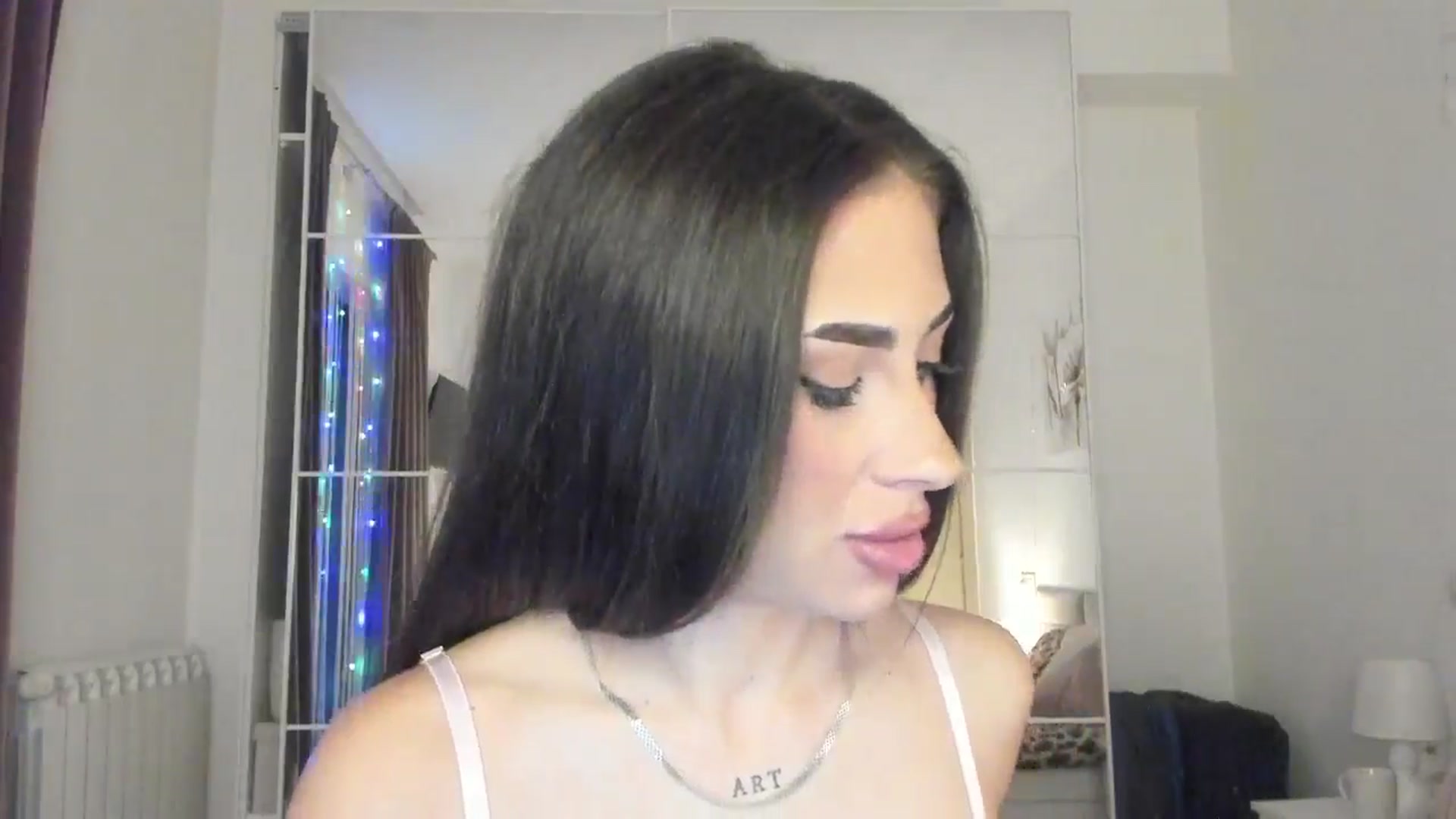 Gallery image thumbnail from AnnaxLuv's myfreecams stream on, 02/02/2025, 22:20 image 11 of 20