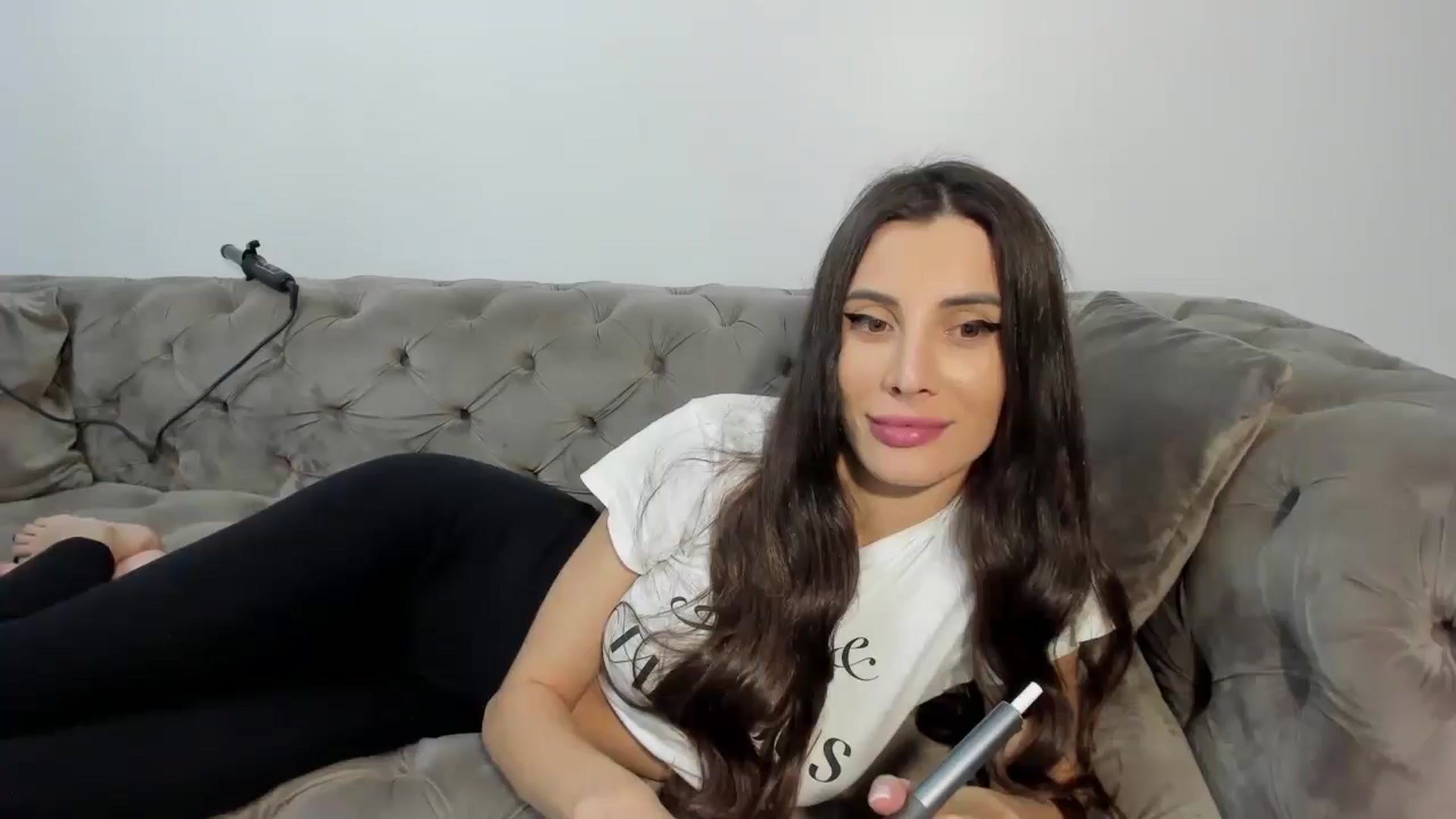Gallery image thumbnail from Anne_Marieee's myfreecams stream on, 10/24/2024, 18:49 image 11 of 20