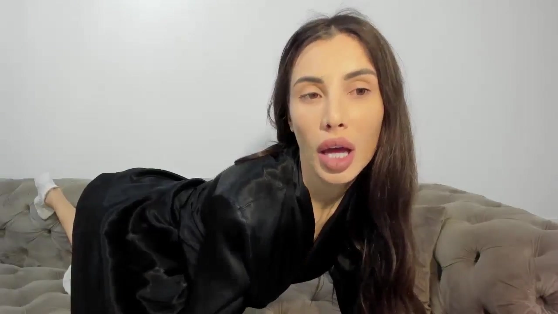 Gallery image thumbnail from Anne_Marieee's myfreecams stream on, 10/26/2024, 08:43 image 17 of 20