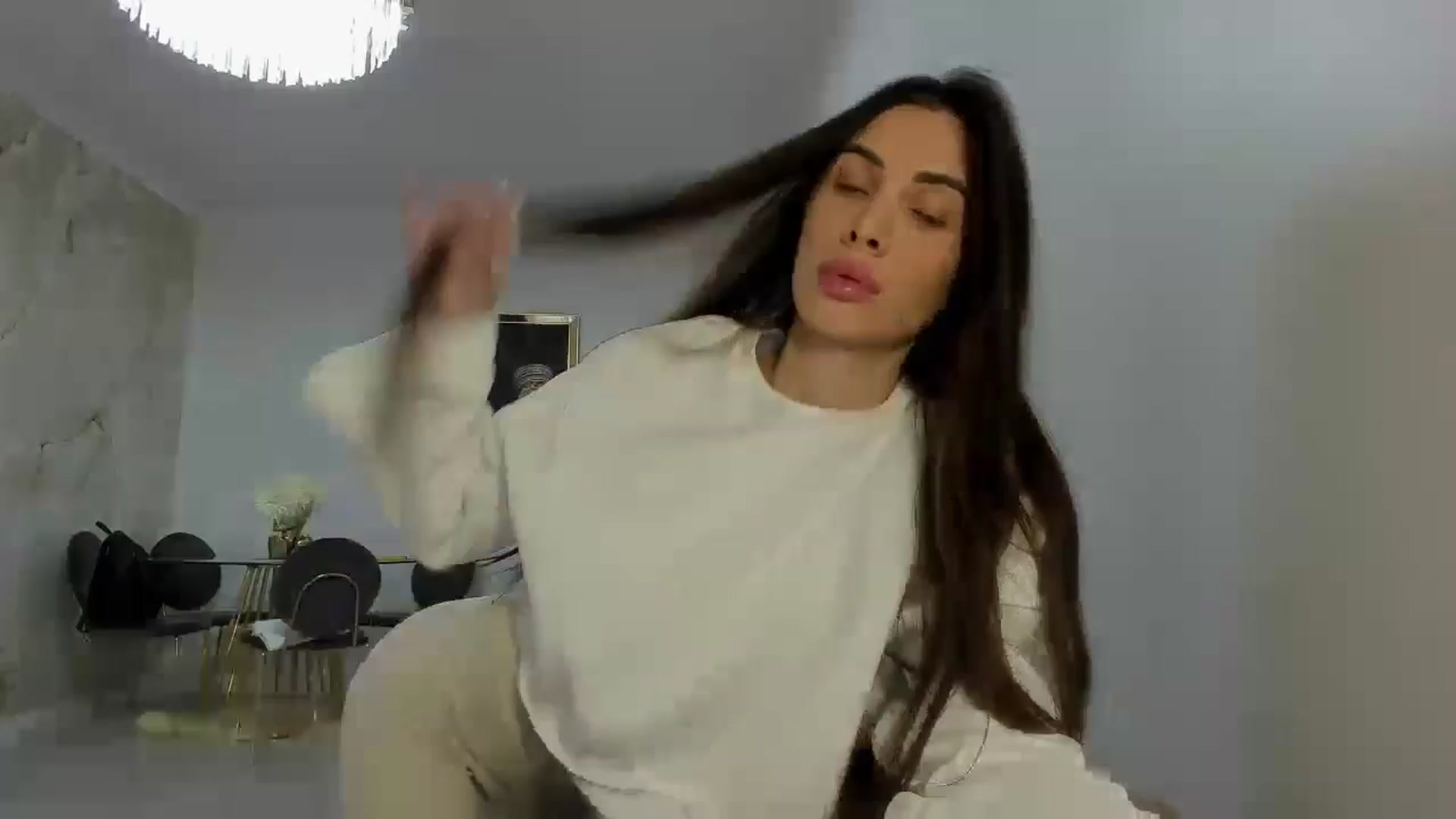 Gallery image thumbnail from Anne_Marieee's myfreecams stream on, 11/22/2024, 08:53 image 2 of 20
