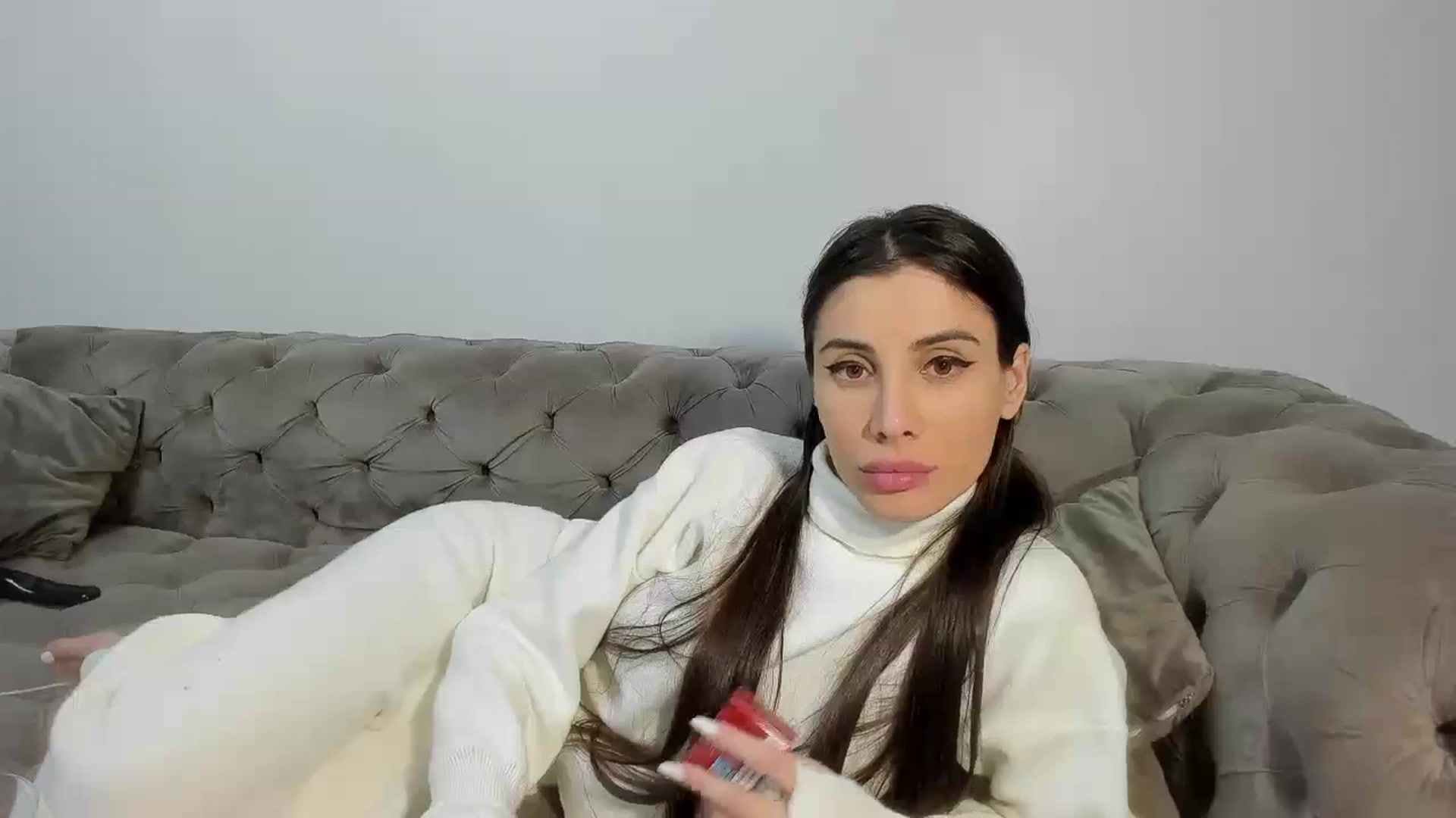 Gallery image thumbnail from Anne_Marieee's myfreecams stream on, 11/22/2024, 22:10 image 18 of 20