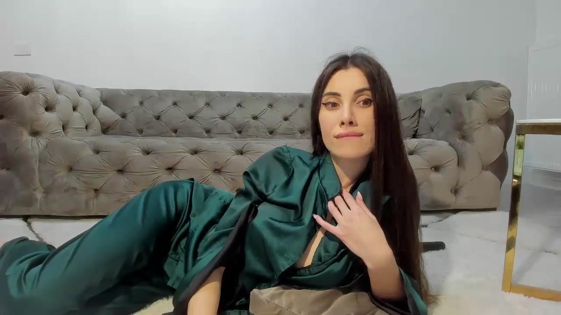 Gallery image thumbnail from Anne_Marieee's myfreecams stream on, 12/03/2024, 20:39 image 12 of 20