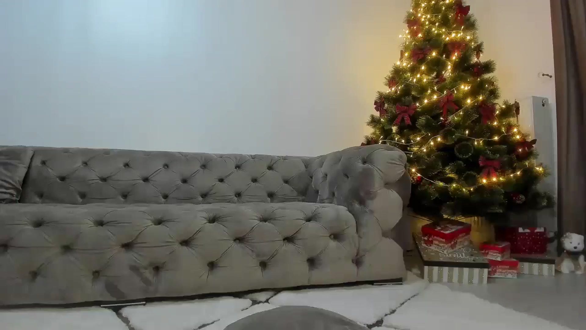 Gallery image thumbnail from Anne_Marieee's myfreecams stream on, 12/23/2024, 21:34 image 12 of 20