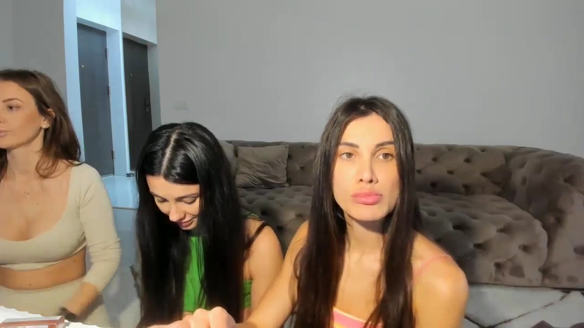 Gallery image thumbnail from Anne_Marieee's myfreecams stream on, 01/26/2025, 15:33 image 7 of 20
