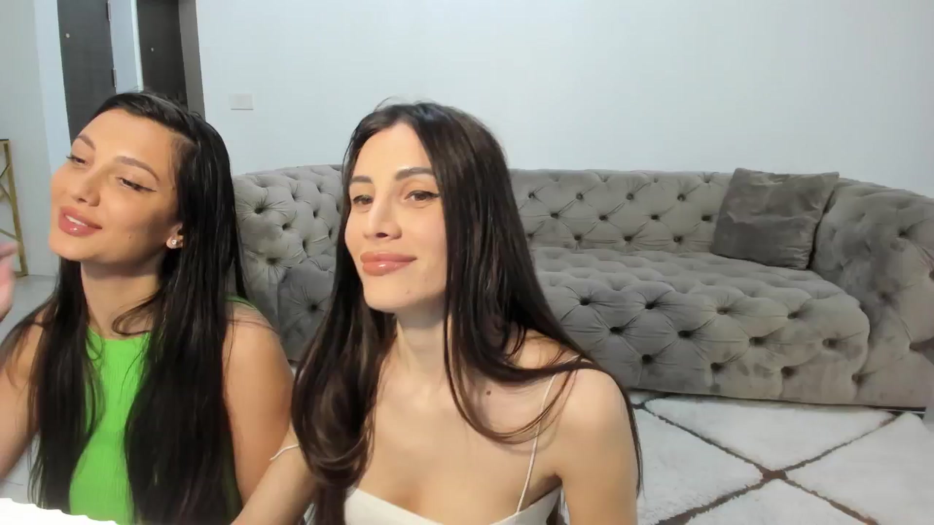 Gallery image thumbnail from Anne_Marieee's myfreecams stream on, 03/24/2025, 13:35 image 7 of 20