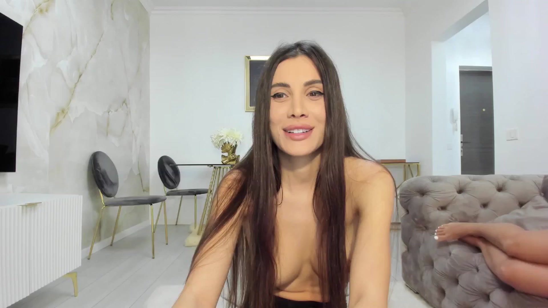 Gallery image thumbnail from Anne_Marieee's myfreecams stream on, 03/28/2025, 13:06 image 15 of 20