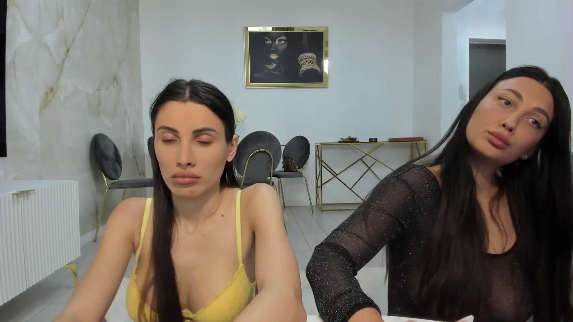 Gallery image thumbnail from Anne_Marieee's myfreecams stream on, 04/23/2025, 11:52 image 15 of 20