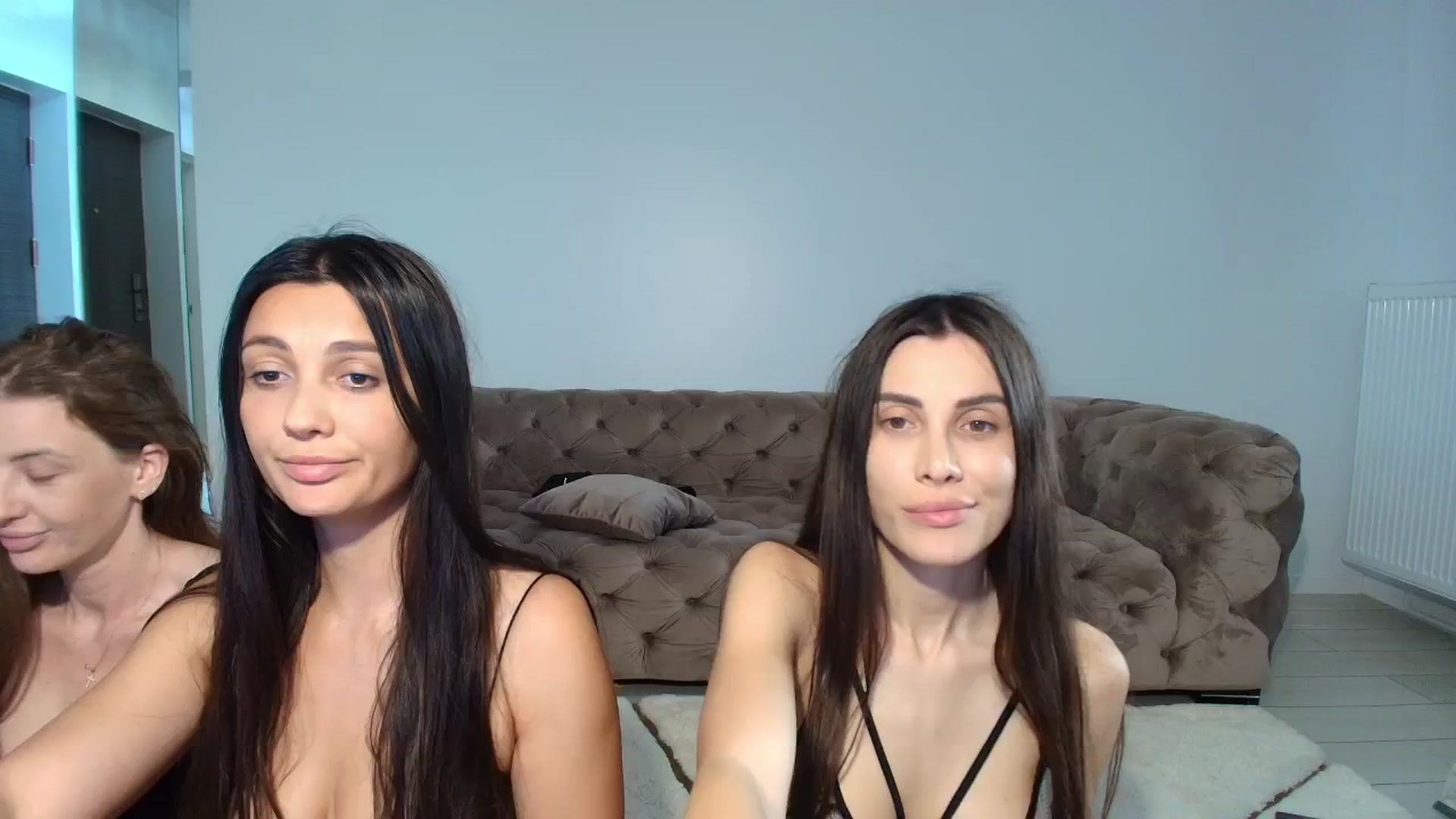 Gallery image thumbnail from Anne_Marieee's myfreecams stream on, 05/08/2025, 13:20 image 10 of 20