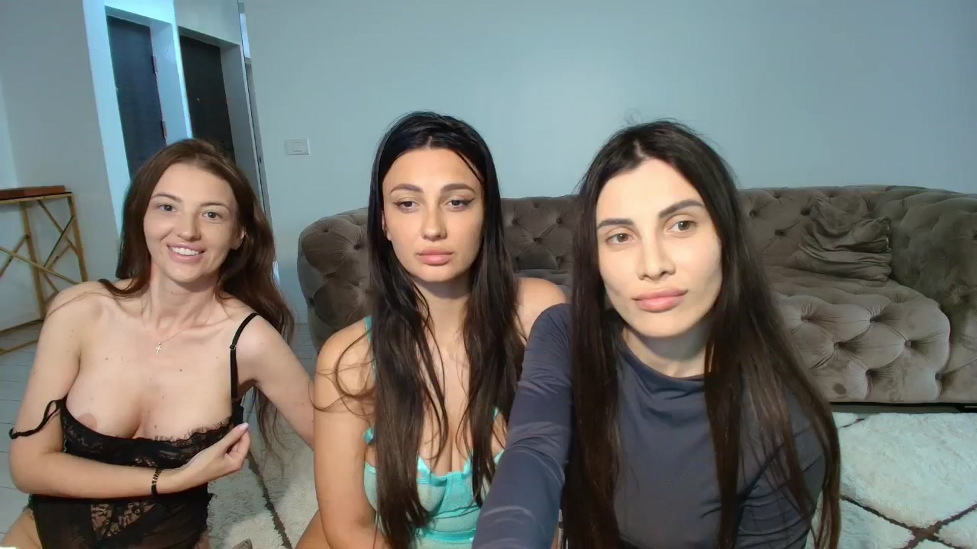 Gallery image thumbnail from Anne_Marieee's myfreecams stream on, 05/09/2025, 13:35 image 4 of 20