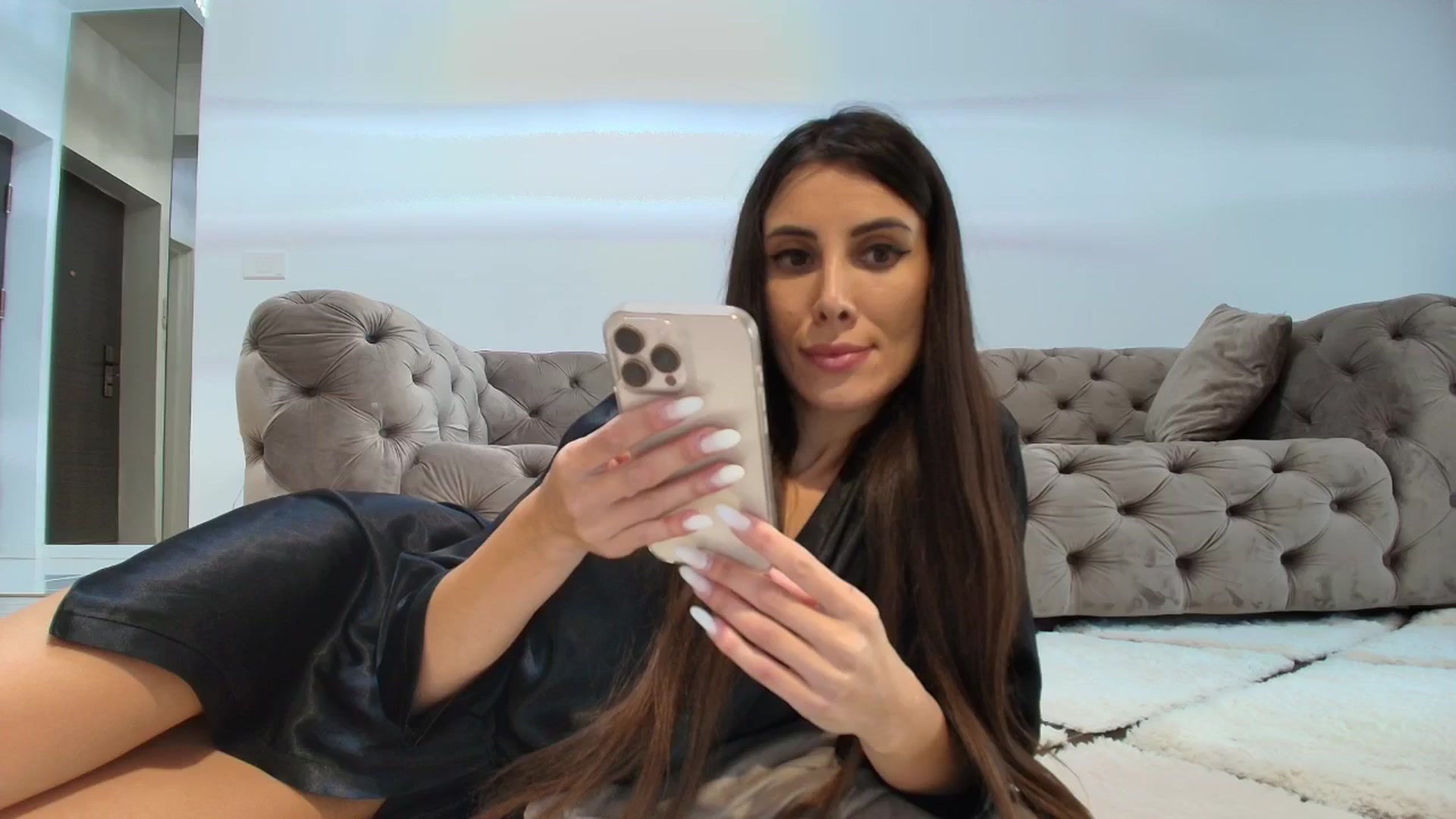 Gallery image thumbnail from Anne_Marieee's myfreecams stream on, 06/24/2025, 12:35 image 1 of 20