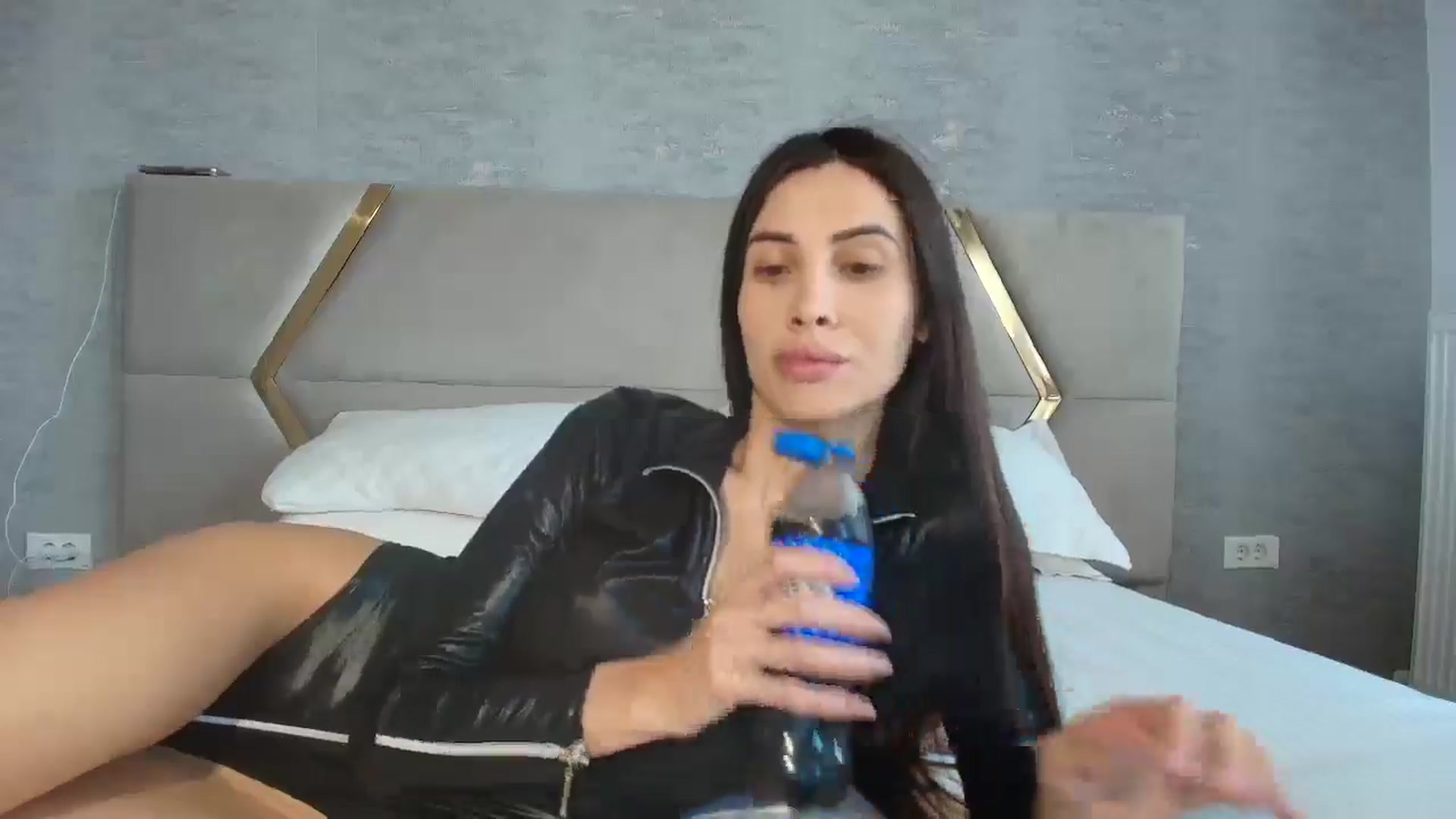 Gallery image thumbnail from Anne_Marieee's myfreecams stream on, 07/14/2025, 06:41 image 3 of 20