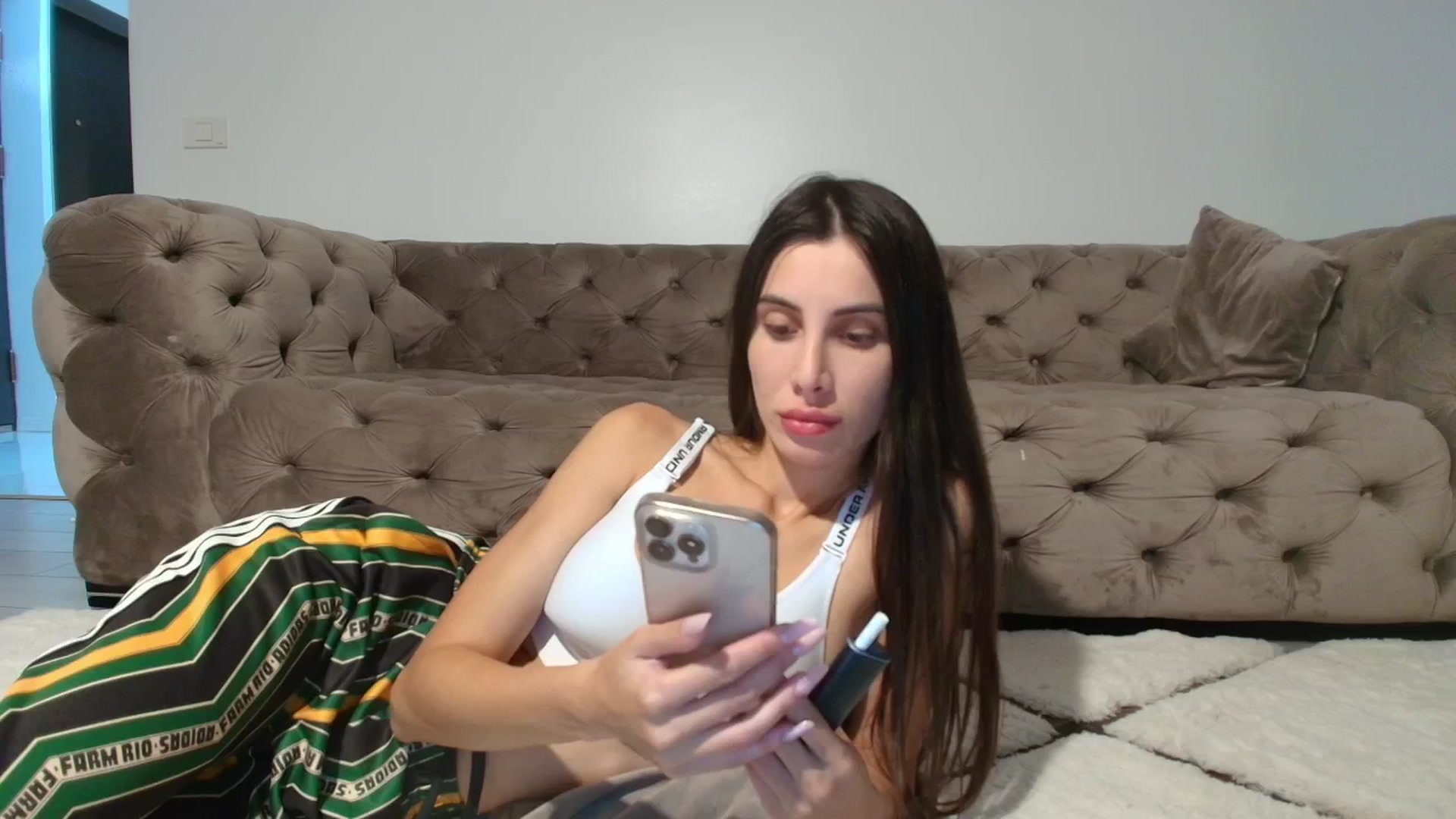 Gallery image thumbnail from Anne_Marieee's myfreecams stream on, 07/31/2025, 19:16 image 3 of 20