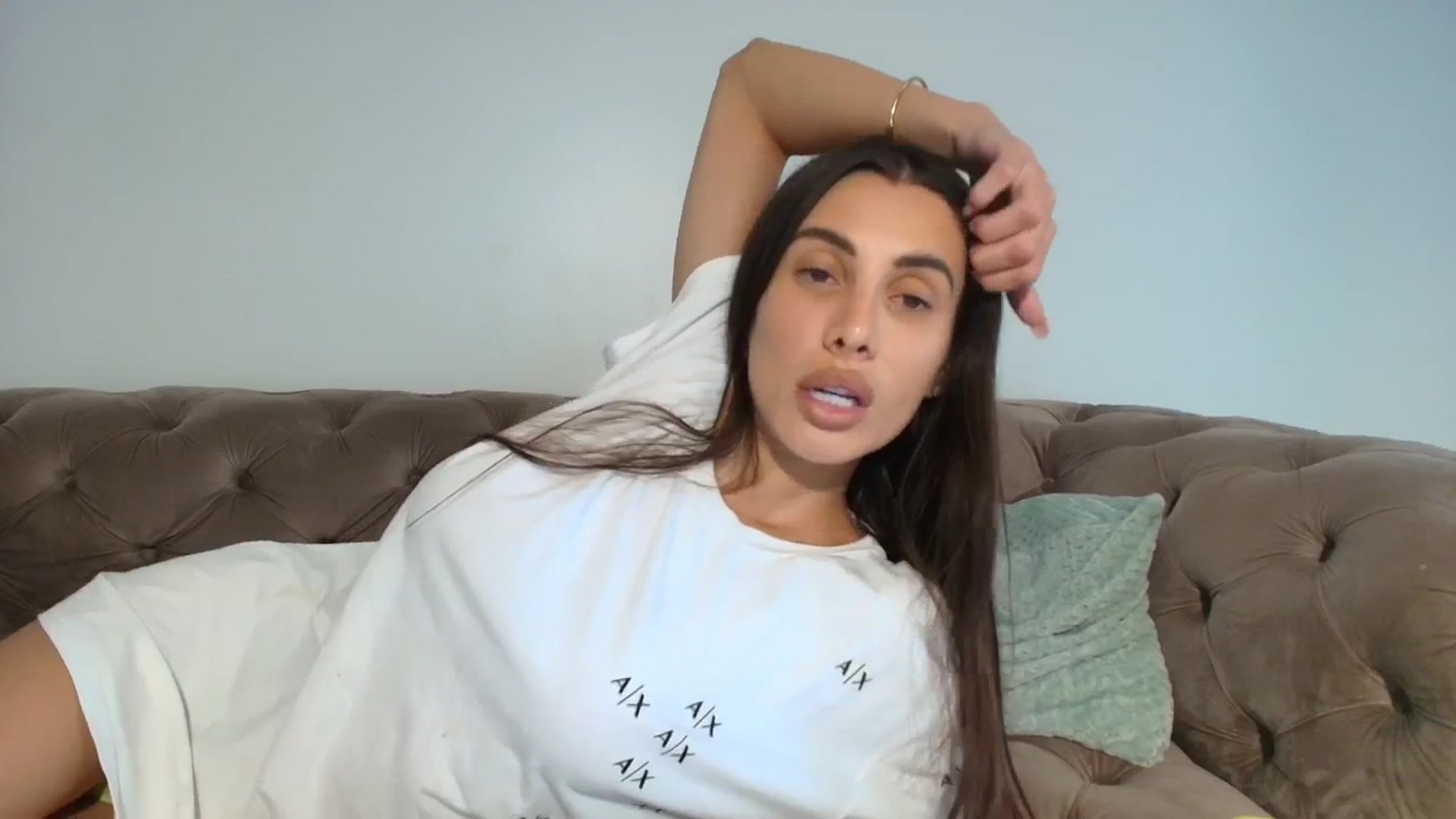 Gallery image thumbnail from Anne_Marieee's myfreecams stream on, 08/18/2025, 12:47 image 3 of 20