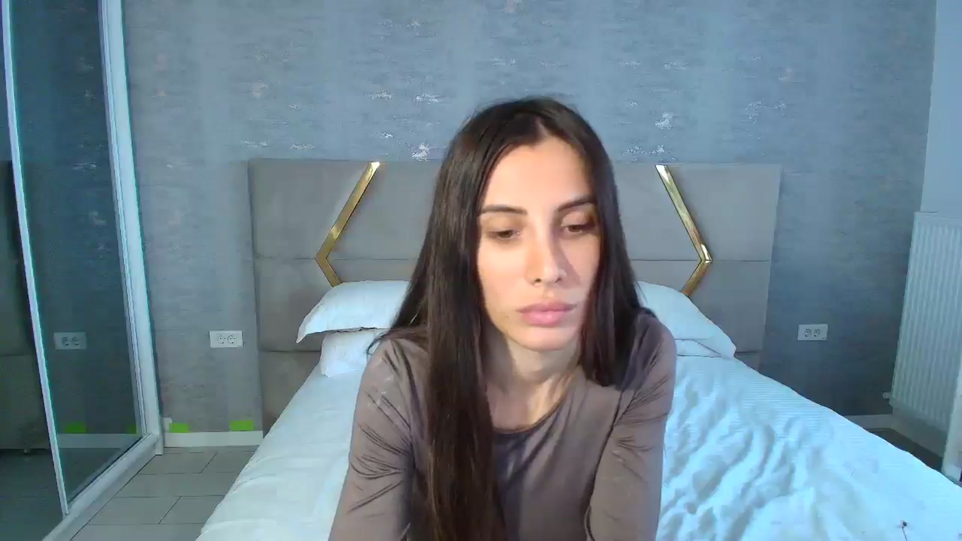 Gallery image thumbnail from Anne_Marieee's myfreecams stream on, 10/15/2025, 12:29 image 9 of 20
