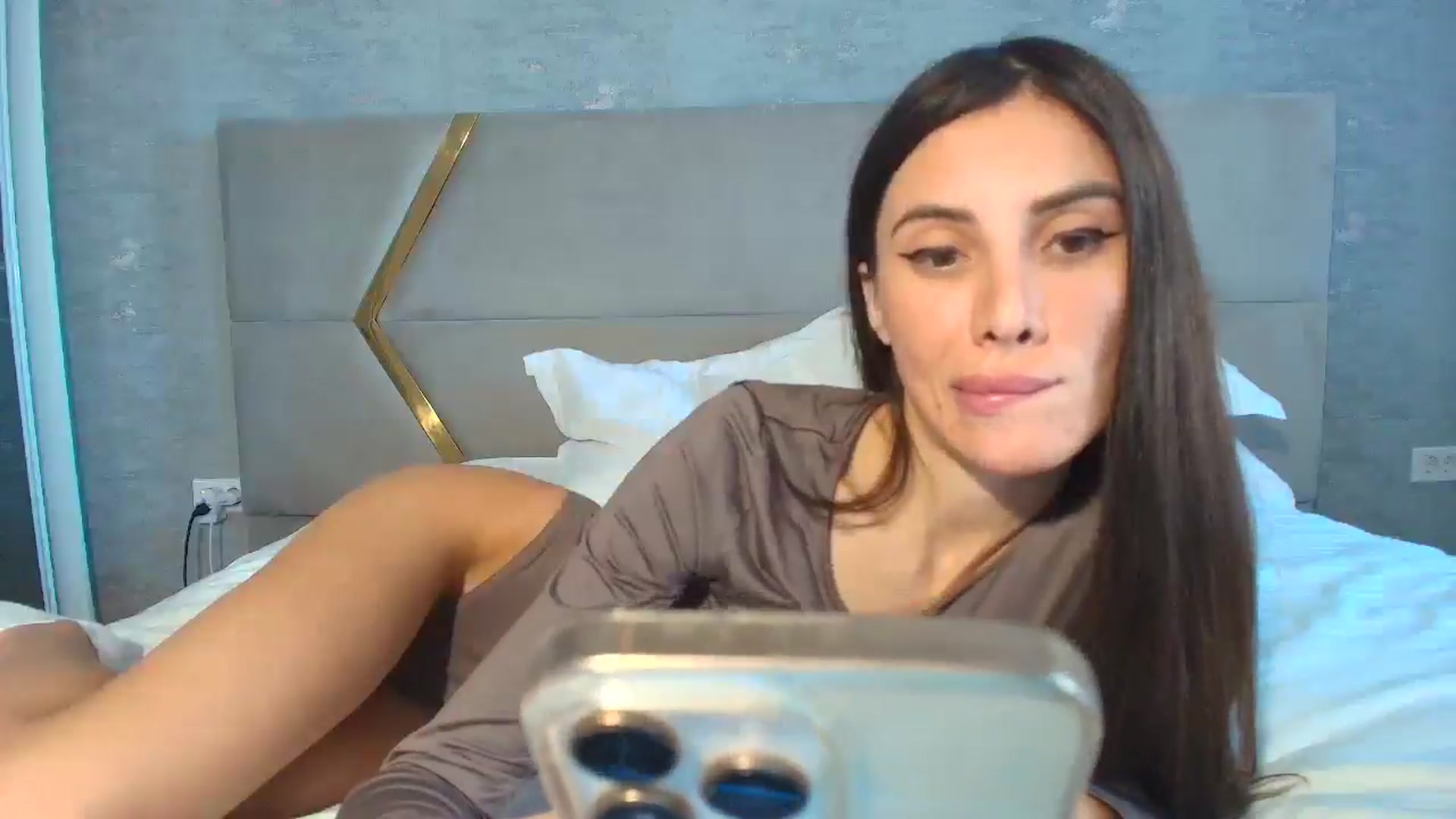 Gallery image thumbnail from Anne_Marieee's myfreecams stream on, 10/31/2025, 12:18 image 4 of 20