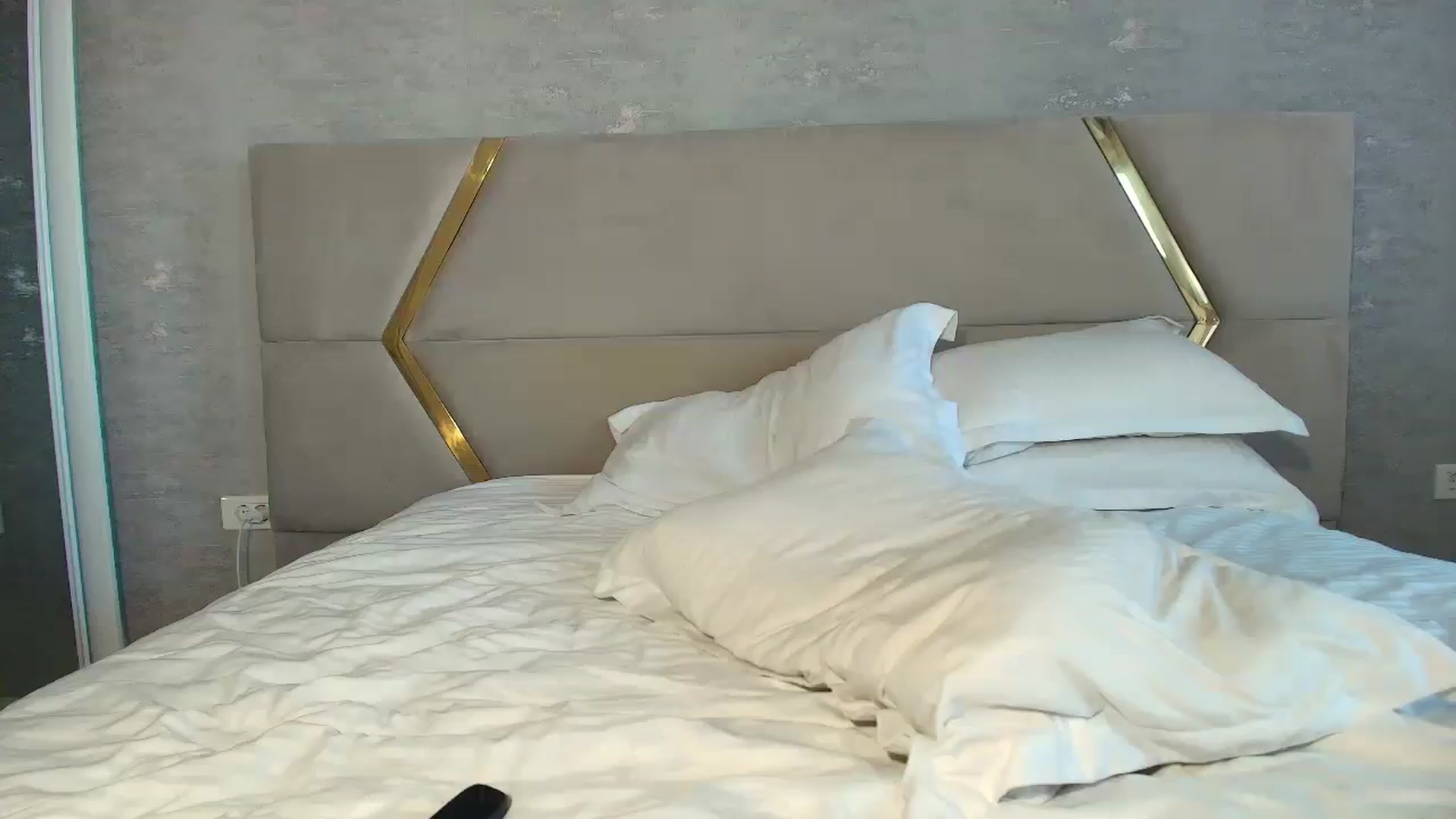 Gallery image thumbnail from Anne_Marieee's myfreecams stream on, 10/31/2025, 12:51 image 7 of 20