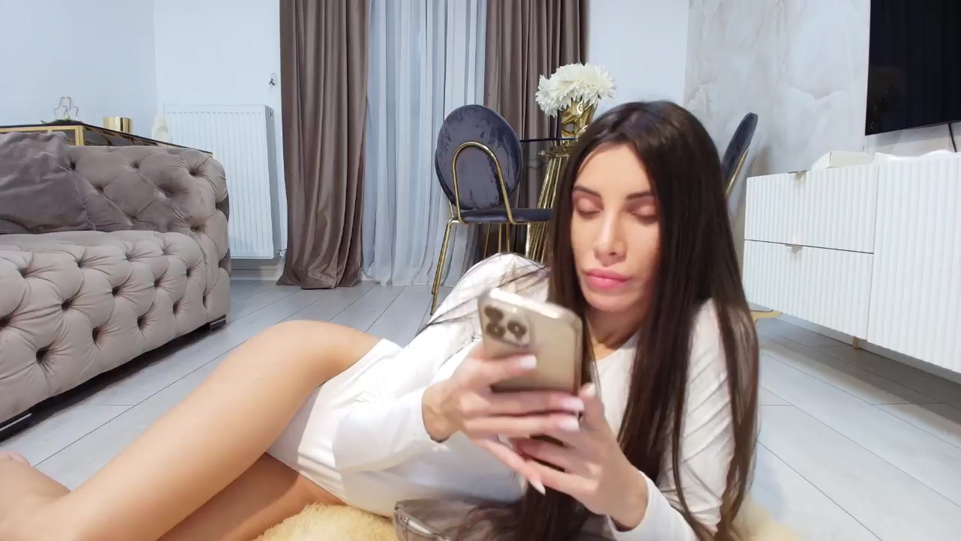 Gallery image thumbnail from Anne_Marieee's myfreecams stream on, 11/19/2025, 21:49 image 12 of 20