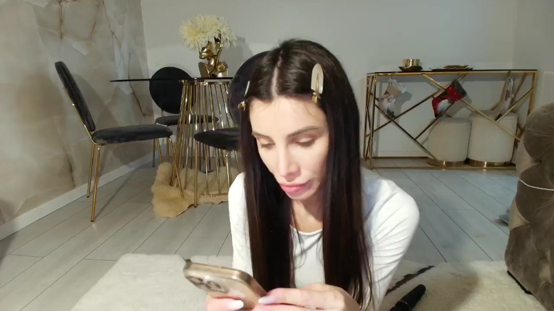 Gallery image thumbnail from Anne_Marieee's myfreecams stream on, 12/25/2025, 23:13 image 20 of 20