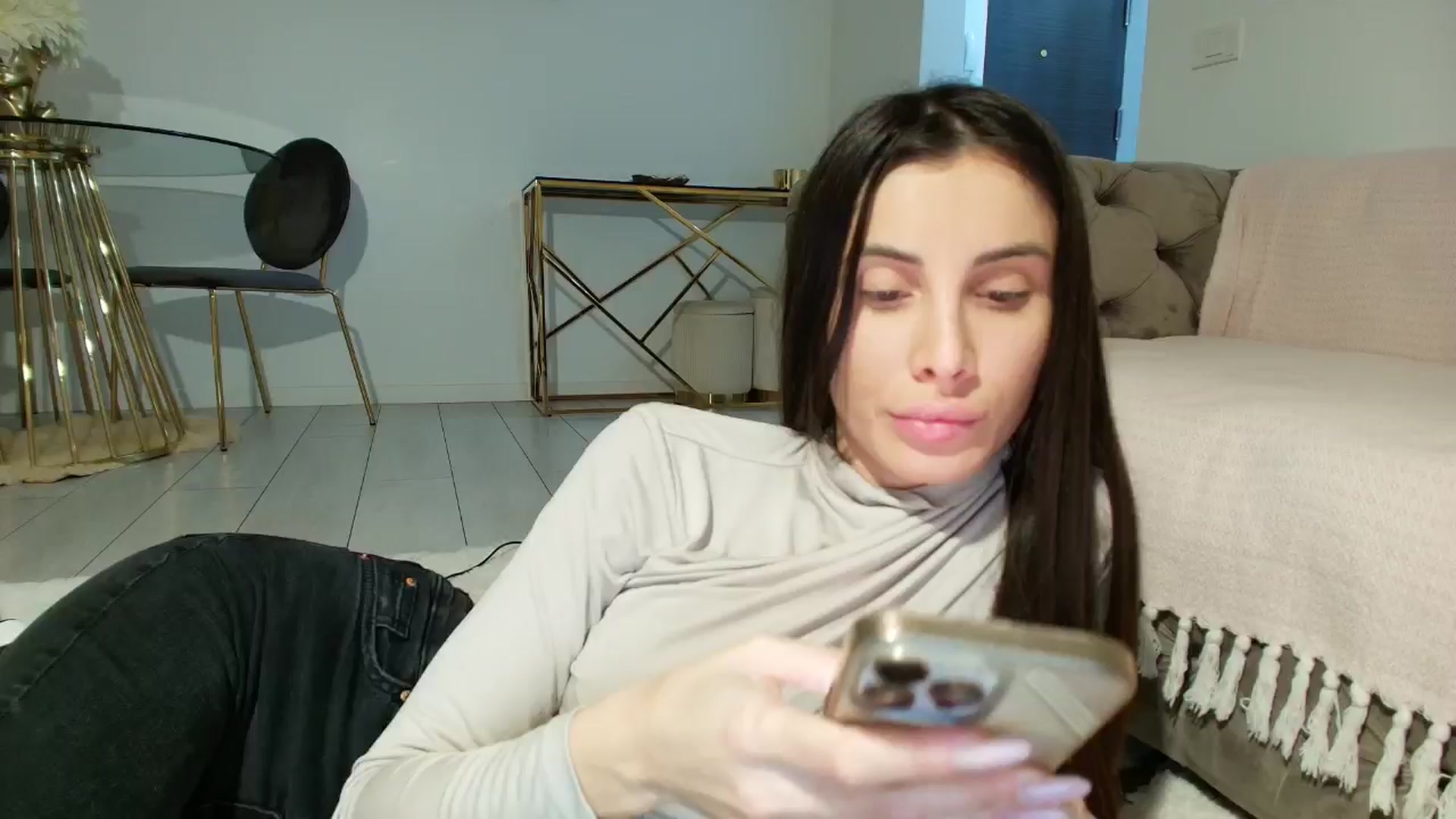 Gallery image thumbnail from Anne_Marieee's myfreecams stream on, 12/30/2025, 23:37 image 13 of 20