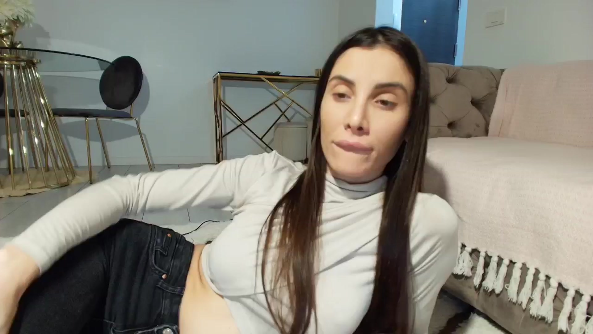 Gallery image thumbnail from Anne_Marieee's myfreecams stream on, 12/30/2025, 23:37 image 1 of 20