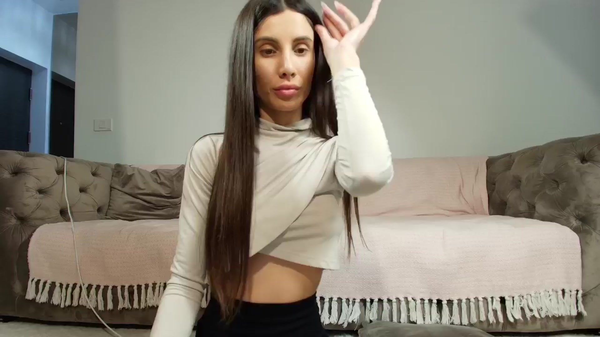 Gallery image thumbnail from Anne_Marieee's myfreecams stream on, 01/06/2026, 23:07 image 17 of 20