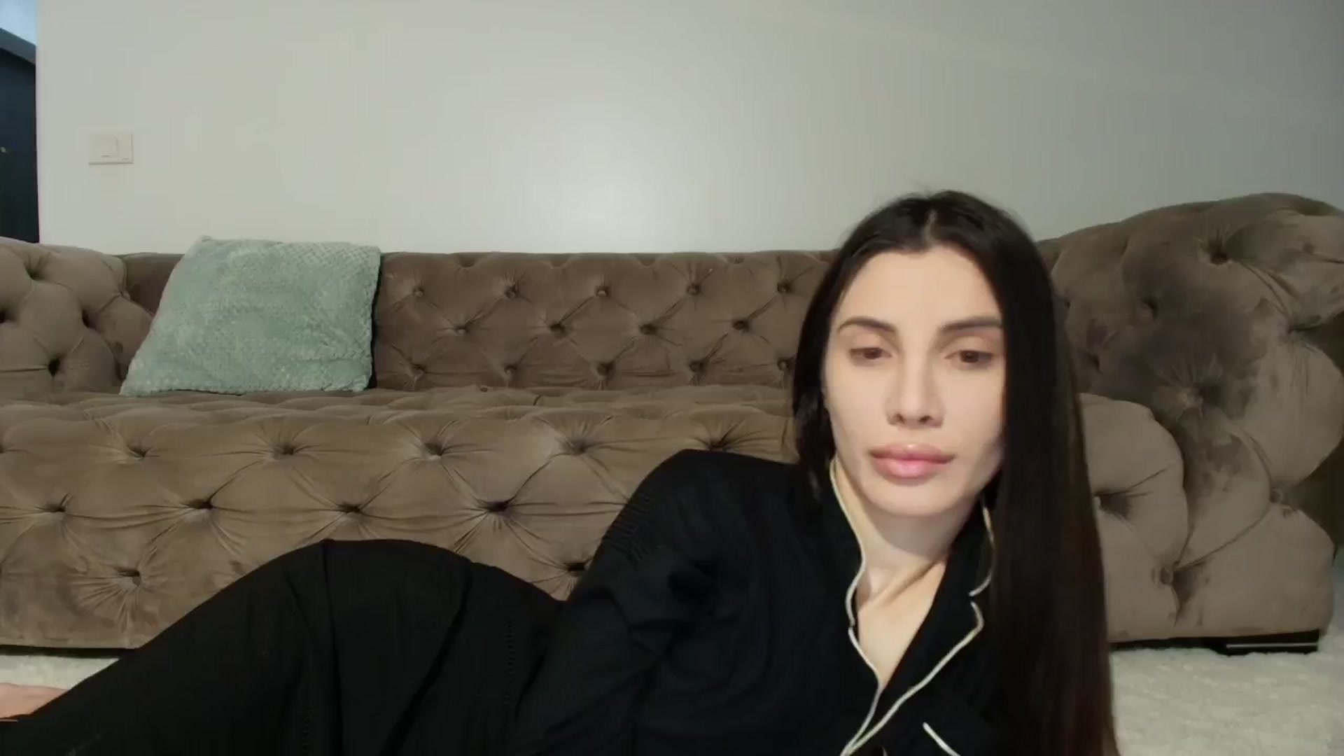Gallery image thumbnail from Anne_Marieee's myfreecams stream on, 01/16/2026, 04:18 image 9 of 20