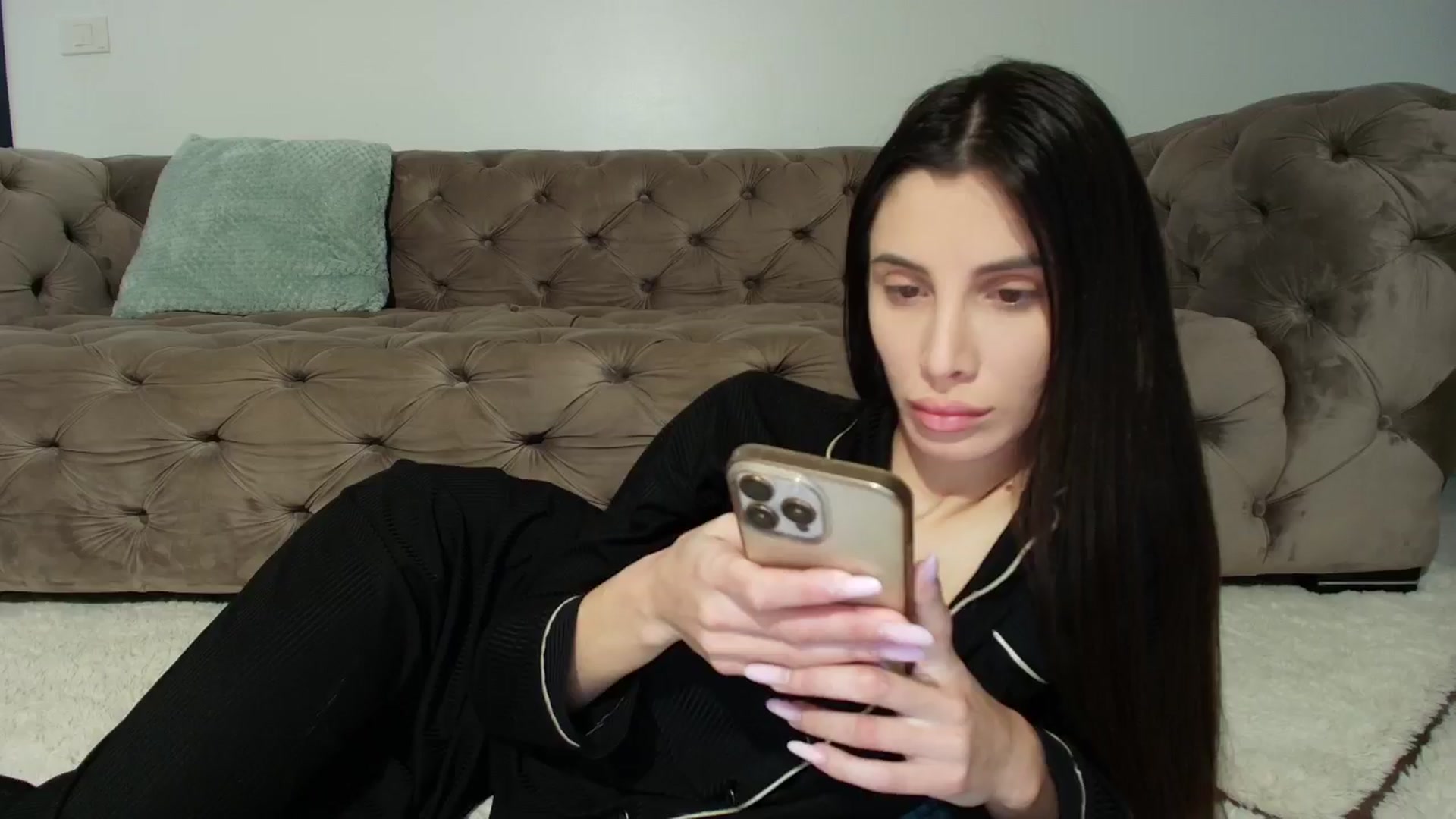 Gallery image thumbnail from Anne_Marieee's myfreecams stream on, 01/16/2026, 05:37 image 15 of 20