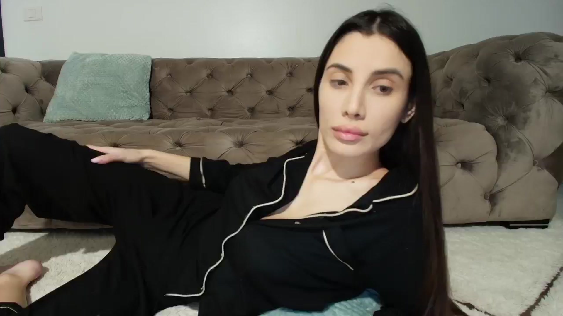 Gallery image thumbnail from Anne_Marieee's myfreecams stream on, 01/16/2026, 05:37 image 17 of 20