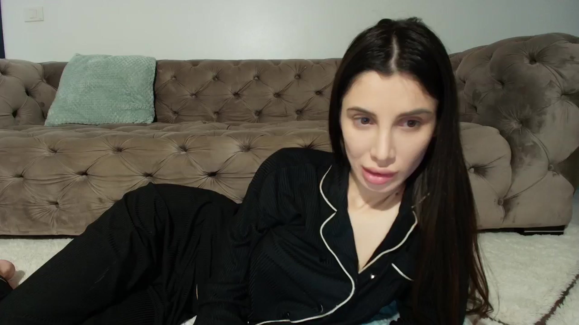 Gallery image thumbnail from Anne_Marieee's myfreecams stream on, 01/16/2026, 05:37 image 9 of 20