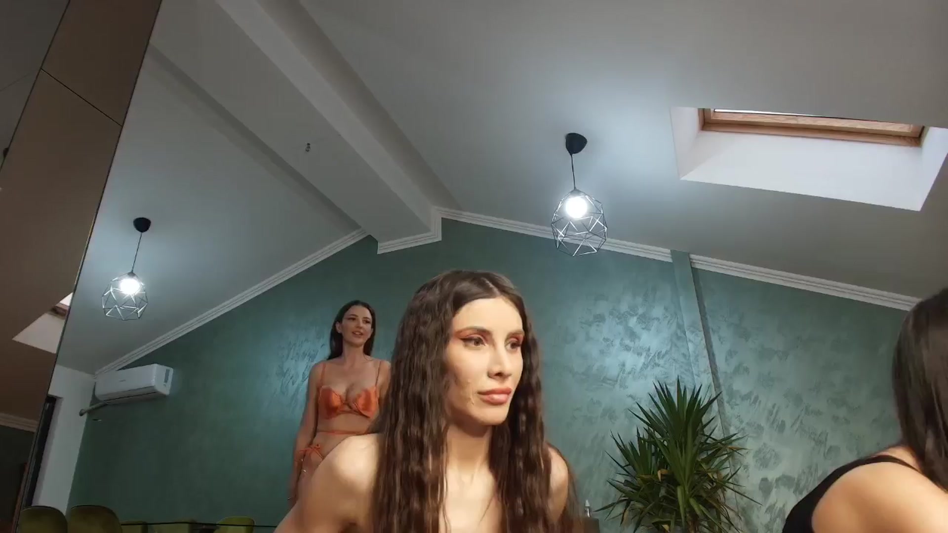 Gallery image thumbnail from Anne_Marieee's myfreecams stream on, 01/26/2026, 14:44 image 5 of 20