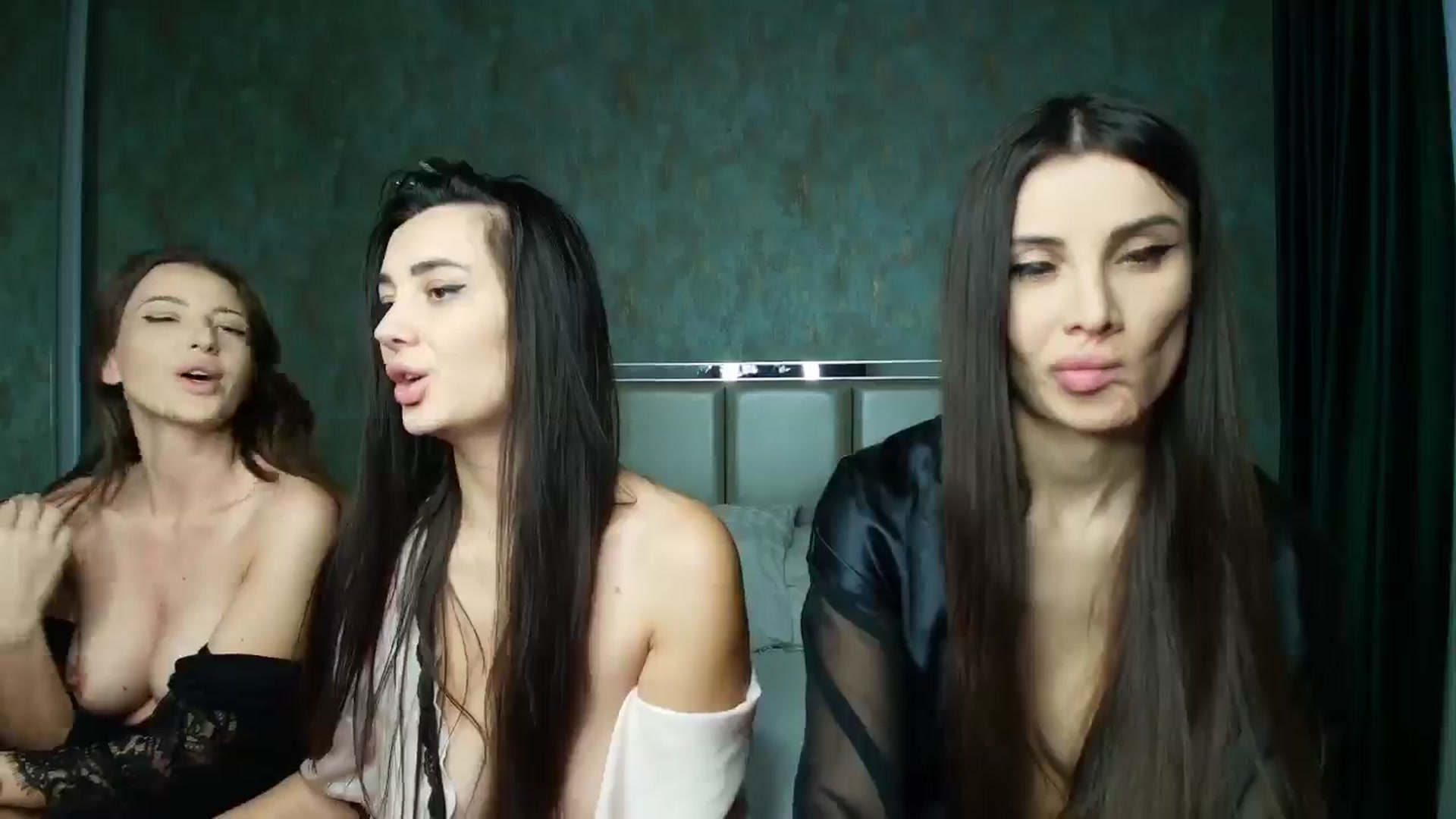 Gallery image thumbnail from Anne_Marieee's myfreecams stream on, 02/02/2026, 13:02 image 8 of 20