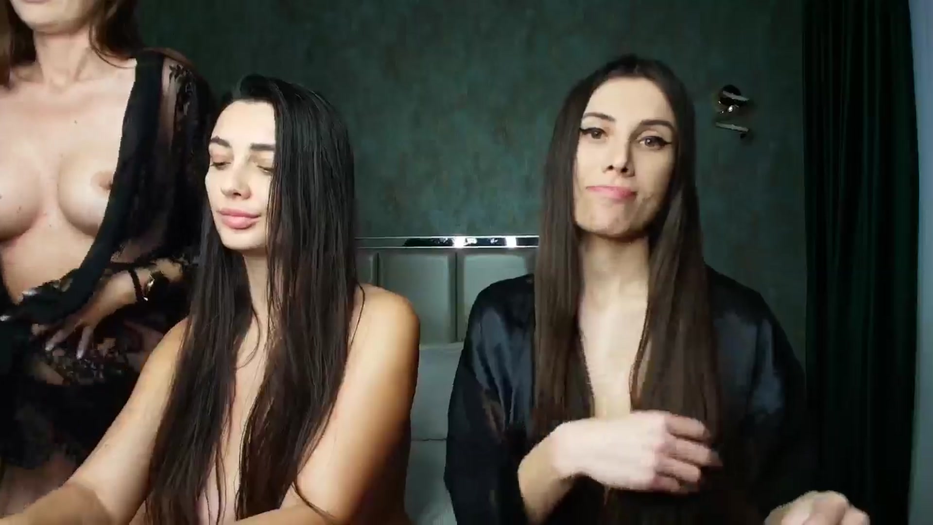 Gallery image thumbnail from Anne_Marieee's myfreecams stream on, 02/02/2026, 13:50 image 9 of 20