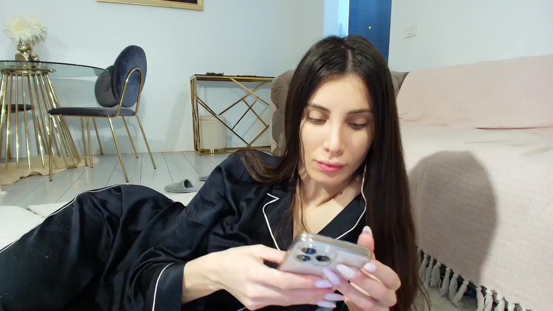 Gallery image thumbnail from Anne_Marieee's myfreecams stream on, 02/16/2026, 02:49 image 10 of 20