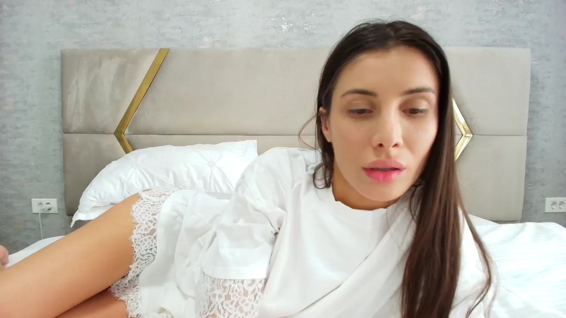 Gallery image thumbnail from Anne_Marieee's myfreecams stream on, 04/29/2026, 12:27 image 8 of 20
