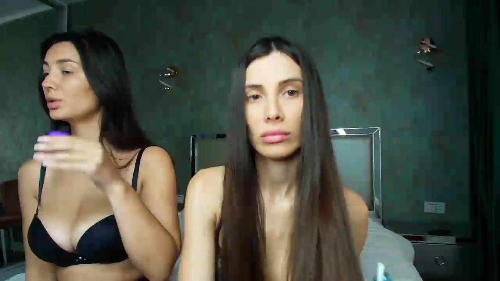 Gallery image thumbnail from Anne_Marieee's myfreecams stream on, 05/11/2026, 12:20 image 16 of 20