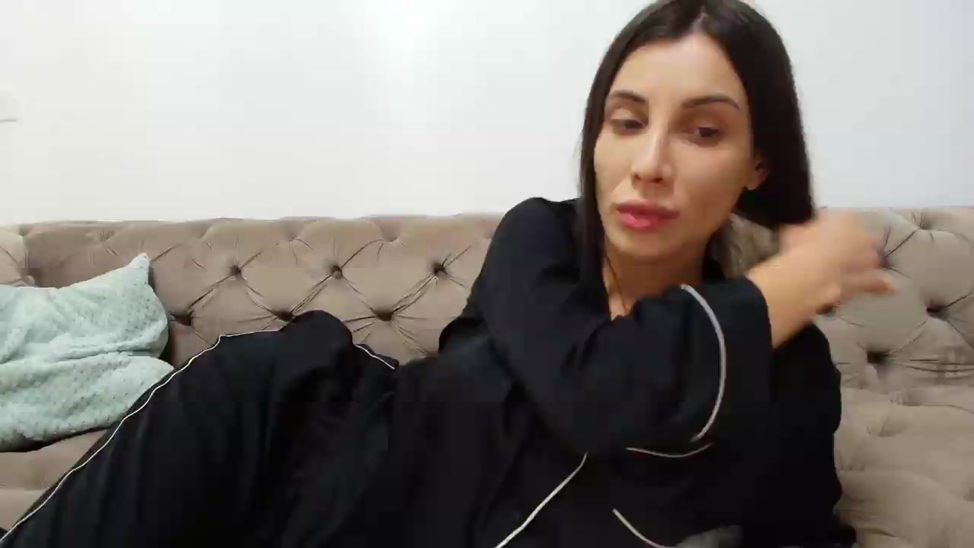 Gallery image thumbnail from Anne_Marieee's myfreecams stream on, 05/15/2026, 21:41 image 18 of 20