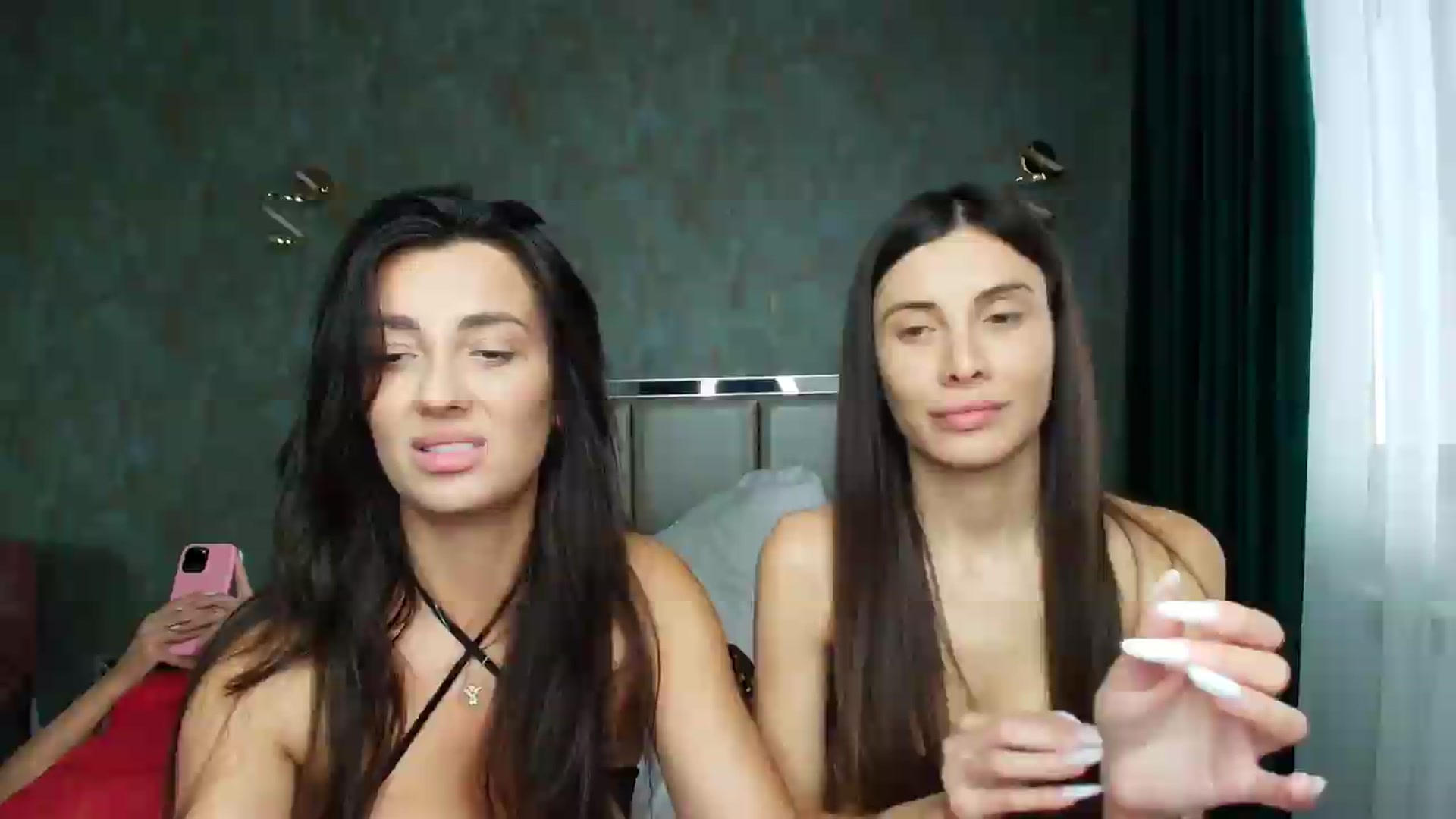 Gallery image thumbnail from Anne_Marieee's myfreecams stream on, 05/19/2026, 11:27 image 18 of 20