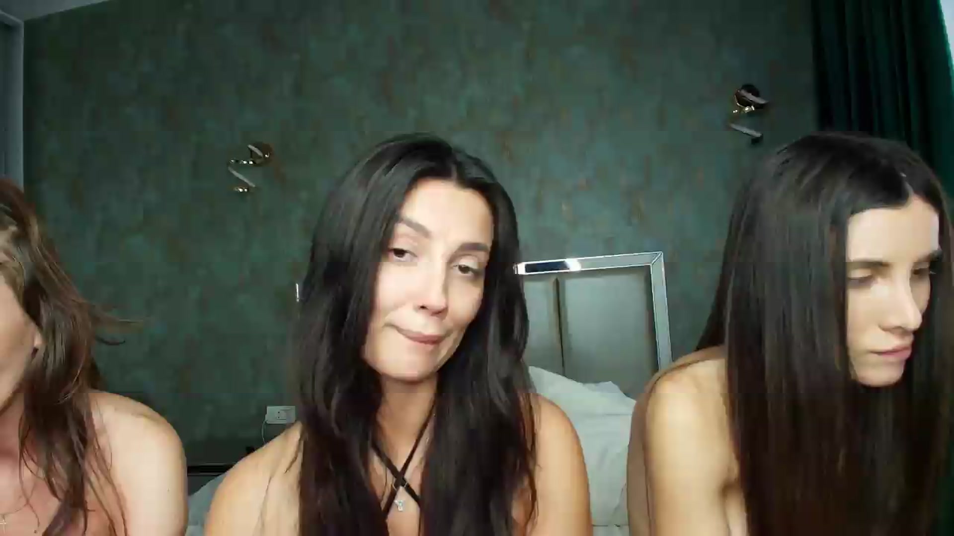 Gallery image thumbnail from Anne_Marieee's myfreecams stream on, 05/19/2026, 12:19 image 10 of 20