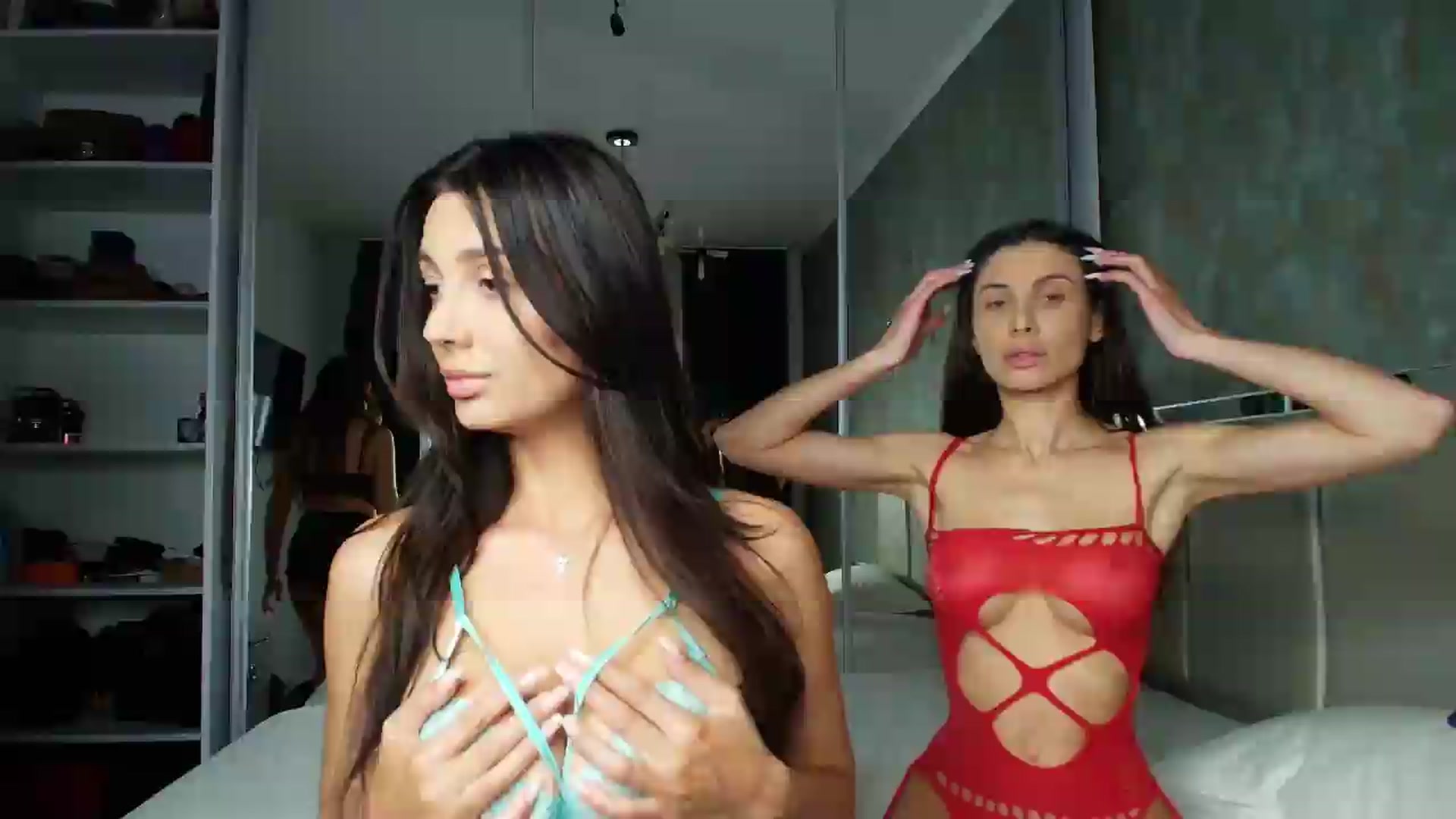 Gallery image thumbnail from Anne_Marieee's myfreecams stream on, 05/20/2026, 12:38 image 1 of 20