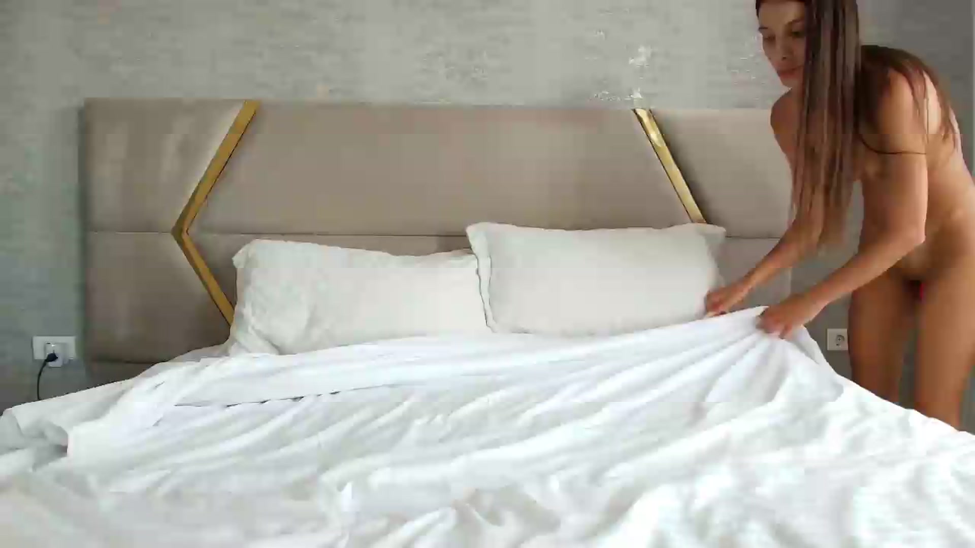 Gallery image thumbnail from Anne_Marieee's myfreecams stream on, 06/09/2026, 10:39 image 3 of 20