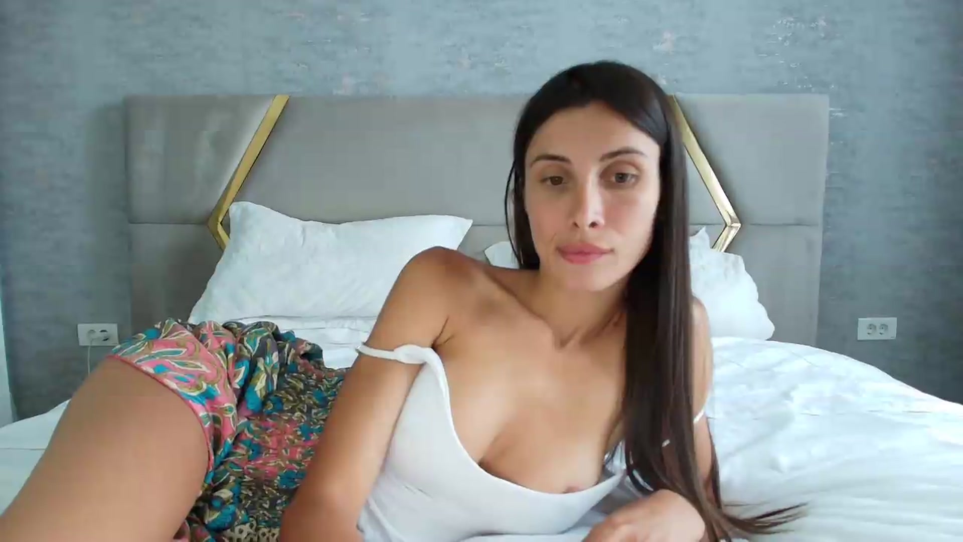 Gallery image thumbnail from Anne_Marieee's myfreecams stream on, 06/10/2026, 12:05 image 20 of 20