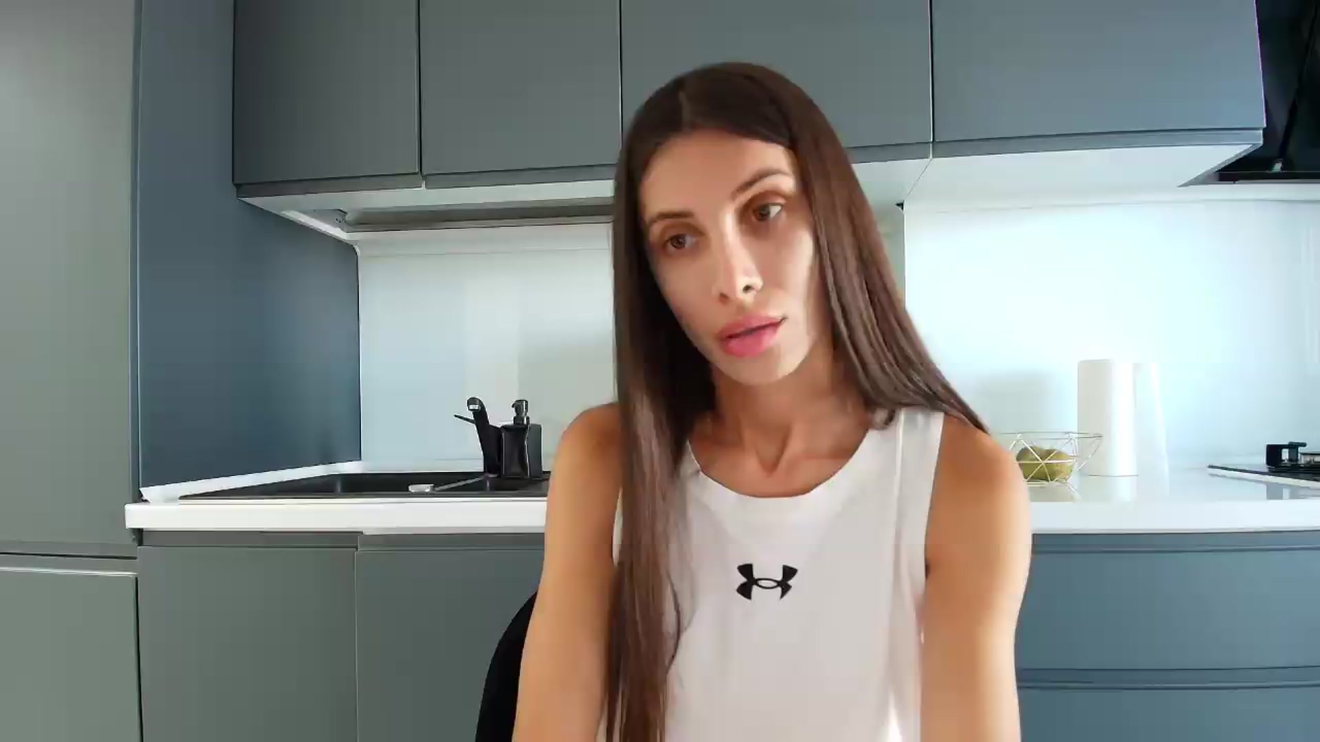 Gallery image thumbnail from Anne_Marieee's myfreecams stream on, 06/20/2026, 12:22 image 16 of 20