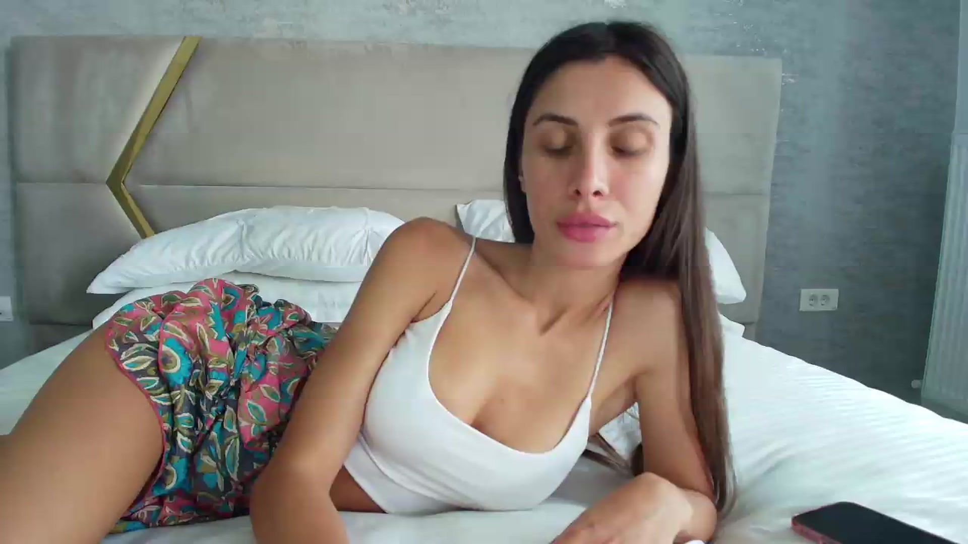 Gallery image thumbnail from Anne_Marieee's myfreecams stream on, 06/23/2026, 07:58 image 3 of 20