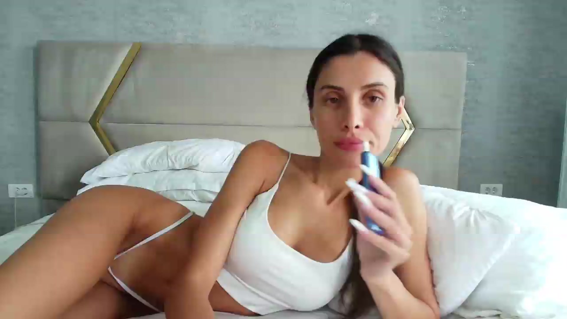 Gallery image thumbnail from Anne_Marieee's myfreecams stream on, 06/23/2026, 11:40 image 6 of 20